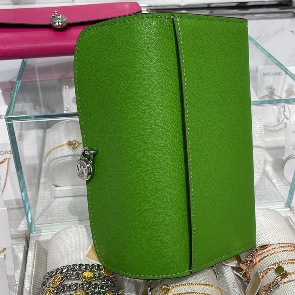 Michael Kors Hamilton Large Leather Flap Continental Wallet
Jungle Green 
NWT - Picture 14 of 16